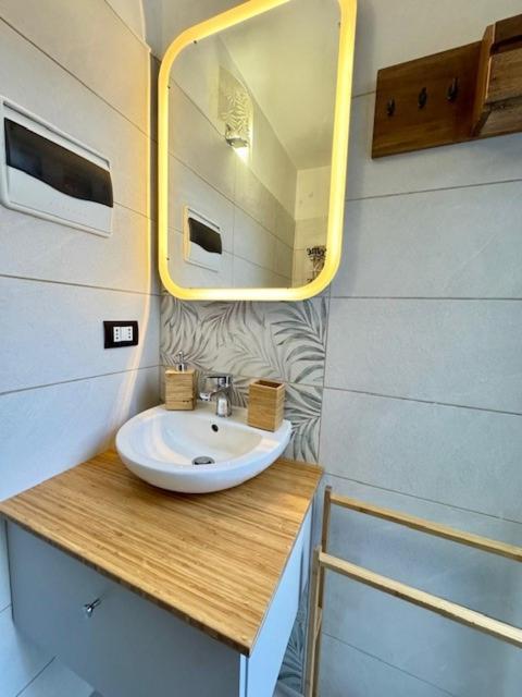Epipoli Charming And Pool Apartment *